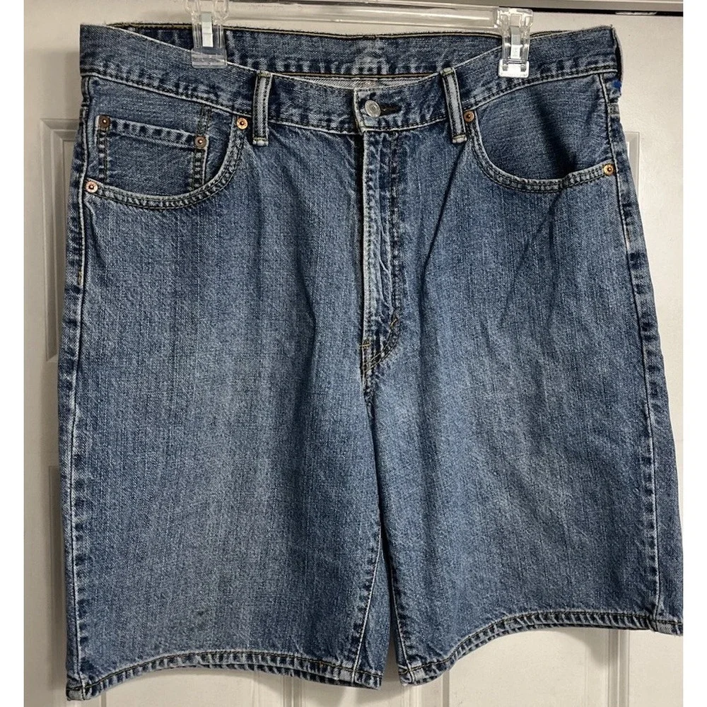 Levis 550 Jean Shorts Mens 36 Medium wash Denim Red Tab Relaxed Fit